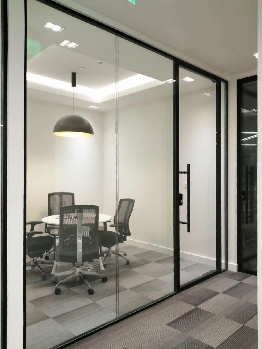 Glass Line System – Glass Partitions & Doors